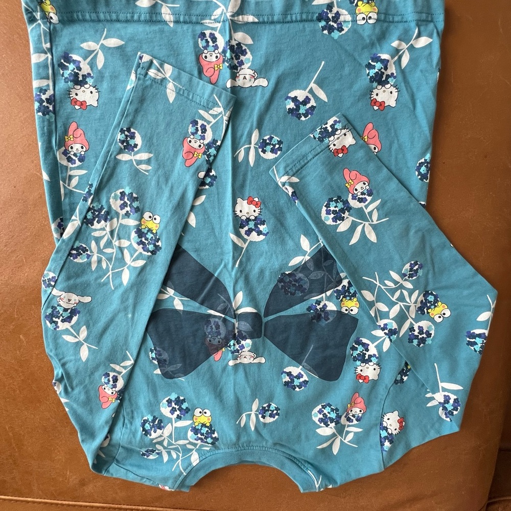 Tea Collection Hello Kitty and Friends Bow Tee - size 8